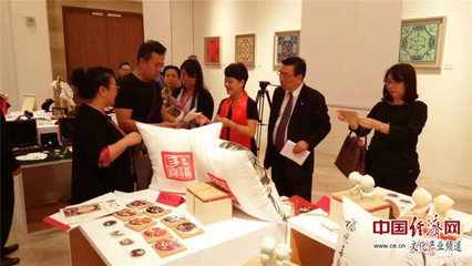 中新文化交流新篇章 2017歡樂春節(jié)與文化貿(mào)易促進(jìn)系列活動